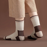 Chaussettes en tricot à effet thermique pour femmes en laine mérinos personnalisées de haute qualité Crew Anti-Slip Ski Sox avec logo de créateur pour la randonnée d'automne