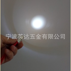 ยิงดาไฟฉายพวงกุญแจ LED อลูมิเนียมอัลลอยด์พร้อมที่เปิดขวดสำหรับการเดินป่าตั้งแคมป์ใช้ในชีวิตประจำวัน - Product Image 5