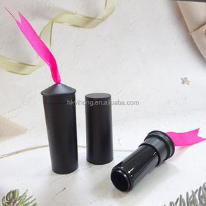 Nouveaux Tubes à Rouge à Lèvres au Design Attrayant avec Ruban en Soie, Logo Personnalisé, Noir Mat, Baume à Lèvres 3-4g, Couleur Personnalisée, Marque Privée - Product Image 1