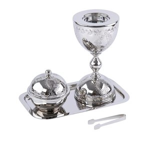 Ensemble de condiments classique en argent plaqué avec couvercle et pinces pour la vaisselle de mariage, assiettes et plats, motif végétal gravé - Product Image 1