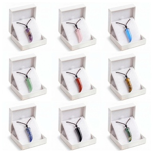 Collar al por mayor de 38 mm con colgante de piedra preciosa de cristal natural en forma de cuerno, amuleto de piedra curativa, regalo para <span class=keywords><strong>un</strong></span> <span class=keywords><strong>amigo</strong></span> - Product Image 5