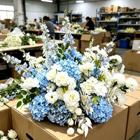 Vente en gros d'usine, fleurs artificielles faites à la main, magnifiques boules de fleurs réalistes de 40/50/60 cm, bleu et blanc, centre de table floral