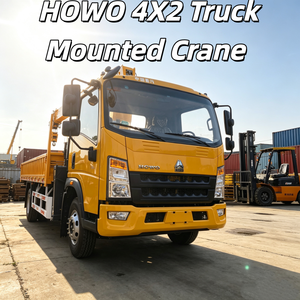 Camion grue à flèche HOWO 4X2 à <span class=keywords><strong>prix</strong></span> compétitif pour levage de charges sur courtes distances, châssis léger, économie de carburant, facile à accéder en ville - Product Image 1