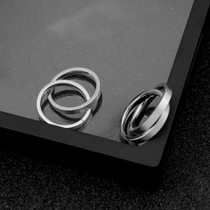 Hot Selling Simple Niche Design Stainless Steel Double Silver Plated Ring Personalized Fashion Unisex's Rings Wholesale Jewelry - Product Image 4