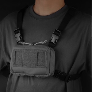 ชุดอุปกรณ์ยึดโทรศัพท์แบบยึดติดหน้าอก MOLLE สำหรับเดินป่าและนำทางกลางแจ้ง - Product Image 1