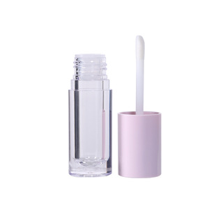 Tubo de Brillo Labial Personalizado de 5.4 ml, Botella Cilíndrica Transparente de PETG con Pincel, Acabado Brillante, Envase Cosmético - Product Image 3