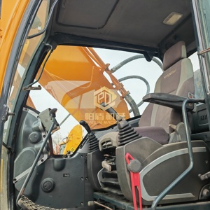 Excavatrices d'<span class=keywords><strong>occasion</strong></span> HYUNDAI 305LC-9T, 305LC-7, 305LC-9S – Excavatrice sur chenilles HYUNDAI 305 de 30 tonnes d'<span class=keywords><strong>occasion</strong></span> <span class=keywords><strong>à</strong></span> vendre - Product Image 6