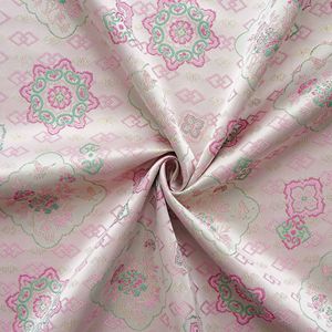 Tela Brocada con Precioso Motivo de Flores y Mariposas, Material Jacquard Teñido con Hilo Dorado para Qipao, Hanfu - Product Image 3