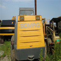 Compacteur routier vibratoire monocylindre Bomag BW217 d'occasion, moteur diesel, modèle 2012, prix avantageux