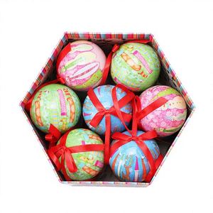 Nouvel ensemble de 14 boules décoratives de Noël semi-artisanales et semi-mécaniques pour découpage - Product Image 1