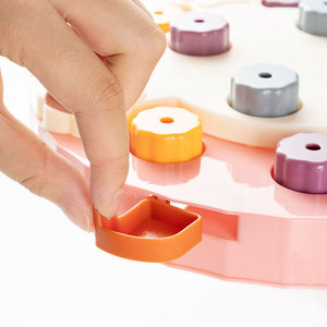 Bol d'alimentation lente automatique pour chiens et chats avec jouets éducatifs, design fleur de cerisier, en polypropylène, soulage l'ennui - Product Image 4