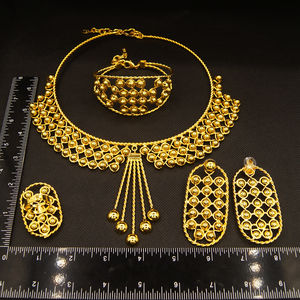 Fabricant de <span class=keywords><strong>bijoux</strong></span> à la mode de Guangzhou, ensembles de <span class=keywords><strong>bijoux</strong></span> élégants en plaqué <span class=keywords><strong>or</strong></span> <span class=keywords><strong>18</strong></span> <span class=keywords><strong>Carat</strong></span> de dubaï pour femmes - Product Image 3