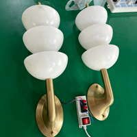 Lampe murale LED personnalisée en cuivre massif de luxe, style moderne et luxueux, pour hôtel, salon, chambre, couloir, en albâtre