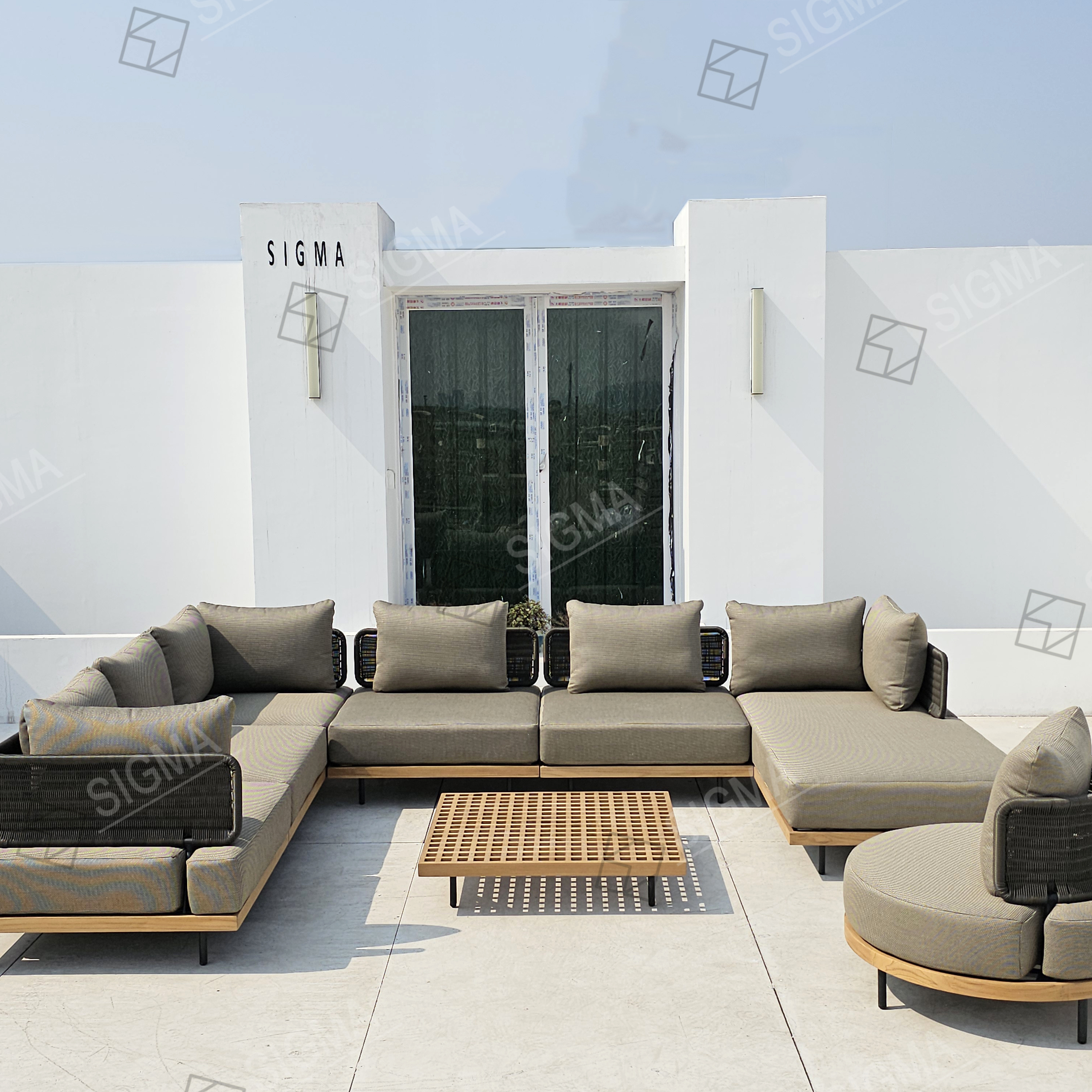 2025 Luxury Modern Teak Solid Outdoor Sofa Set for Apartments Pools Villas Farmhouses Hotels Parks Courtyards