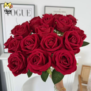 <span class=keywords><strong>Rosa</strong></span> de Terciopelo Realista de Tallo Único, Flor Artificial Hecha a Mano con Tela Sintética, Decoración para Bodas, Regalo para el Día de San Valentín, Venta al Por Mayor - Product Image 1