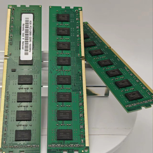 Mémoire de bureau Premium 8 Go PC3-12800 DDR3 1600 MHz, module RAM 240 broches - Product Image 1