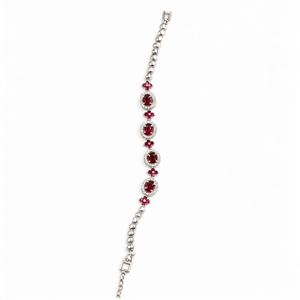 Pulsera de rubí hecha en plata 925 con baño de rodio y adornos de circonita cúbica. Regalo para el Día de la Madre. Joyería de cristal. - Product Image 2