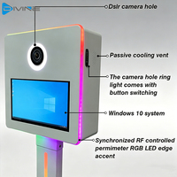 Photomaton portable commercial avec écran tactile de 15,6 pouces, appareil photo reflex numérique, éclairage annulaire LED RGB, valise de transport pour événements professionnels