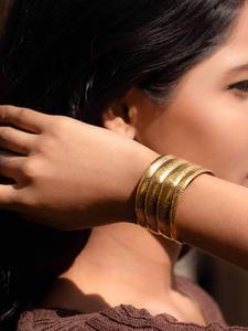 Pulsera Redonda Ajustable de Latón Pulido con Acabado Realista (Antideslustre) para Mujer, Estilo Vintage, Ideal para Fiestas - Product Image 2