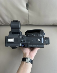 Cámara de video Sony PXW-x70 con zoom óptico 12x para conferencias, en stock, venta al por mayor. - Product Image 4