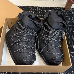 Bottes d'hiver unisexes tendance, amovibles, style Space Boots, nouvelle collection automne-hiver, en cuir véritable avec fourrure cousue, luxe, haute isolation thermique, antidérapantes - Product Image 1