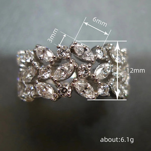 Anello di fidanzamento geometrico scintillante per donna, elegante gioiello da dito per feste - Product Image 4