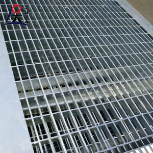 Grille de <span class=keywords><strong>marche</strong></span> en <span class=keywords><strong>acier</strong></span> antidérapante dentelée, couverture de plateforme, passerelle, grille en <span class=keywords><strong>acier</strong></span> doux galvanisé - Product Image 3