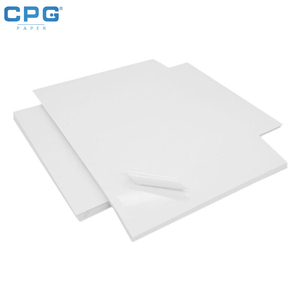 Feuilles A4 de papier autocollant pour étiquettes, 70 g/m², blanc brillant, imprimable, pour loisirs créatifs et fabrication d'autocollants - Product Image 1
