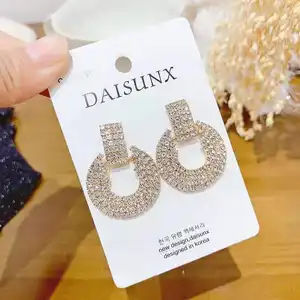 2021 Korea Style Best Selling Fashion Charming Earrings for Women Jewelry Metal Resin Pearl Crystal Earrings