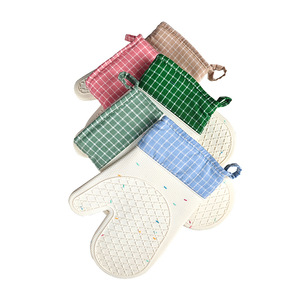 Oven Mitts Lattice Pattern Heat Resistant Non Slip Kitchen Baking <b>Microwave</b> Use Milk Coffee Color Hand Wash Only - Product Image 4