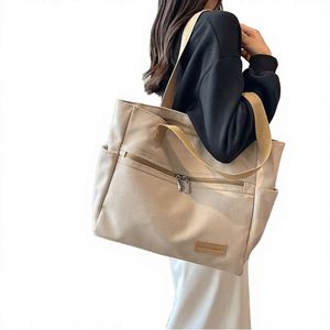 กระเป๋าถือสะพายไหล่ผู้หญิง หนังกลับ PU ทนทาน น้ำหนักเบา แบรนด์สั่งทำพิเศษ พร้อมซิปปิด - Product Image 2