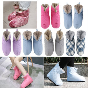 <span class=keywords><strong>รองเท้า</strong></span>แตะขนเป็ดสำหรับผู้หญิงแบบกำหนดเองจากผู้ผลิต พร้อมพื้นรองเท้านุ่มอุ่นสำหรับใส่ในบ้าน - Product Image 2