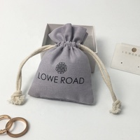 Sac à cordon en lin de coton gris, vente en gros, housse d'emballage de bijoux, pour boucles d'oreilles et colliers, pochette cadeau, 50 pièces