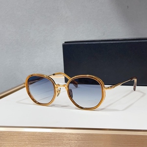Gafas <span class=keywords><strong>de</strong></span> Sol <span class=keywords><strong>de</strong></span> Diseño con <span class=keywords><strong>Marco</strong></span> Ovalado <span class=keywords><strong>de</strong></span> Titanio para Hombre y Mujer, Clásicas, Retro, con Protección UV400, Cómodas y <span class=keywords><strong>de</strong></span> Alta Calidad - Product Image 6