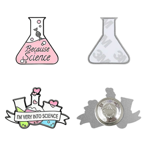 In Stock icona di chimica spille di smalto attrezzature da laboratorio spilla nerd Geek adesivo per telefono associazione del Club scientifico souvenir - Product Image 2