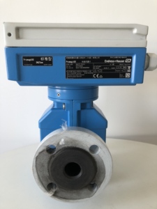 Medidor de Flujo Endress Hauser Proline Promag W 400 E H 5W4C de Alta Fiabilidad y Precisión para Agua y Aguas Residuales - Product Image 4