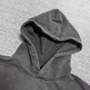 เสื้อฮู้ดผ้าฝ้ายสำหรับผู้ชายเสื้อฮู้ดปักไหล่ไหล่ตกไซส์โอเวอร์ไซส์งานตามสั่งแนวสตรีทใส่สบายออกแบบได้ตามต้องการ - Product Image 1