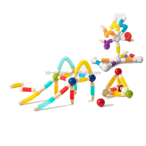Set di Cubi Magnetici per Costruzioni, Blocchi Magnetici Magici per Bambini che Incoraggiano la Creatività e l'Immaginazione nel Loro Mondo - Product Image 1