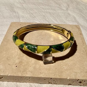 Venta al por mayor de fábrica: Brazalete de aleación de zinc chapado en oro con diseño geométrico étnico, joyería retro de palacio a la moda para mujer, regalo para el extranjero. - Product Image 4