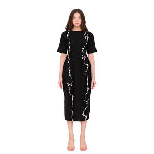 连衣裙制造商定制服装女式定制<span class=keywords><strong>OEM</strong></span>简约黑色连衣裙设计服务 - Product Image 2