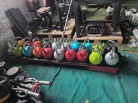 Venta al por mayor logotipo personalizado color hueco competición kettlebell para Fitness y entrenamiento de fuerza levantamiento de pesas kettlebell