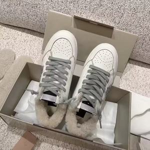 Zapatillas de Lujo de Diseñador 2026: Marcas de Cuero Genuino, Malla, Plumas de Ganso Blanco, con Cordones, Impermeables, Transpirables, Doradas, Estilo Desgastado - Product Image 3