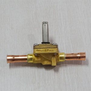 Vanne solénoïde Danfoss EVR15 032L1228 16mm ODF pour la réfrigération et la conservation au froid - Product Image 2