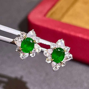 Pendientes de Oro Sólido de 18K para Mujer, 1.23ct, Esmeralda Verde Intensa Natural de Panjshir, Afganistán, con Detalles de Zafiro Blanco, Joyería Fina - Product Image 1
