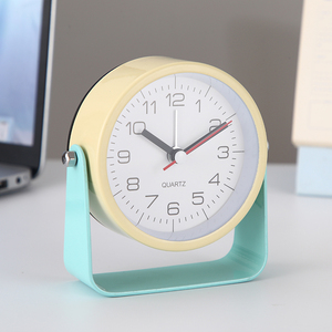 Nhà Máy Bán Hàng Trực Tiếp 3.5 Inch Xoay Bàn Đồng Hồ Đài Phát Thanh Cạnh Giường Đồng Hồ Báo Thức Cho Người Lớn Trẻ Em Điện Tử Giá Rẻ Bàn Đồng Hồ - Product Image 2