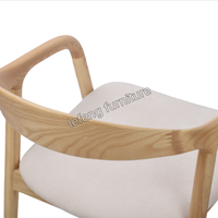 Chaise de salle à manger en bois massif de style nordique, nouvelle conception, vente en gros, vente chaude, meubles de salle à manger, restaurant, coussin en tissu, chaise Neva