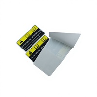 Étiquette de sécurité personnalisée imprimée avec un design jaune et noir à fort contraste, résistante aux huiles et aux produits chimiques, pour l'entretien des machines