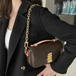 老太太手提包手提袋黑色战士手提袋桶迷你邮递员喇叭包纳米枕头包 - Product Image 4