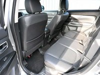 Подержанный Mitsubishi Outlander 2016 2.4L 4WD Elite, 5-местный, бензиновый внедорожник с левым рулем