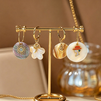 Boucles d'oreilles pendantes tendance en acier inoxydable plaqué or 18 carats PVD avec breloque coquillage soleil et perle, bijoux fantaisie pour femme, cadeau